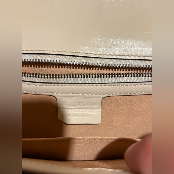 Gucci Queen Margaret Bee Clasp Bag - White/Ivory Calfskin Leather - Model 476542 - Picture 6 of 11